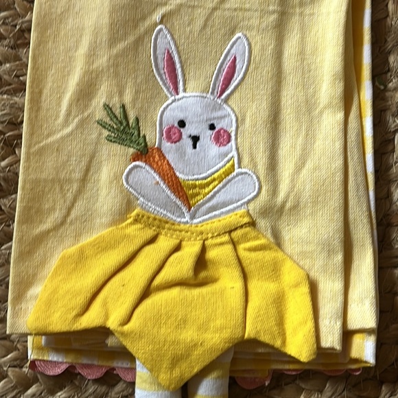 Easter Hand Towel Set (NWT) - Picture 4 of 10